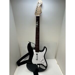 Harmonix Rock Band Fender Stratocaster Guitar - Model NWGTS2 WORKS. NO DONGLE!!